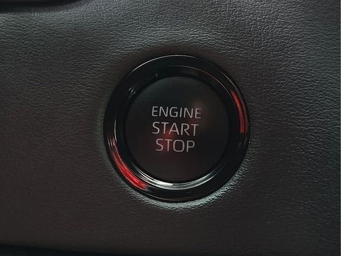 Used 2025 Toyota Tundra Platinum image 15