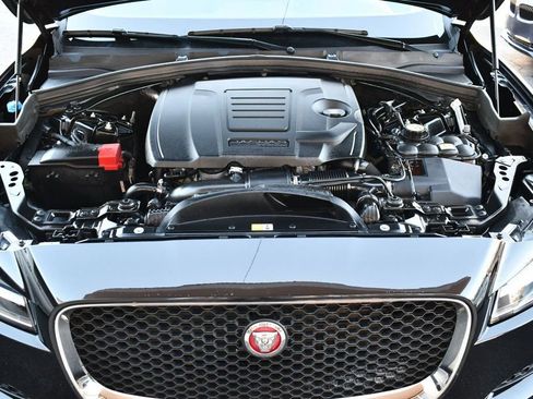 Used 2018 Jaguar F-PACE Prestige image 58