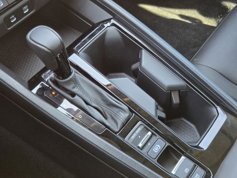 Used 2024 Honda Accord EX-L image 16