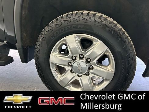 Used 2020 Chevrolet Silverado 2500 LTZ w/ LTZ Plus Package AWD/4WD image 11