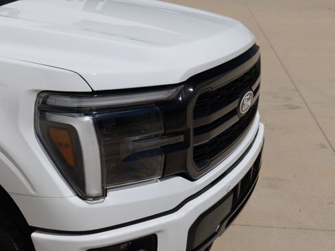 Used 2026 Ford F150 Lariat AWD/4WD image 12