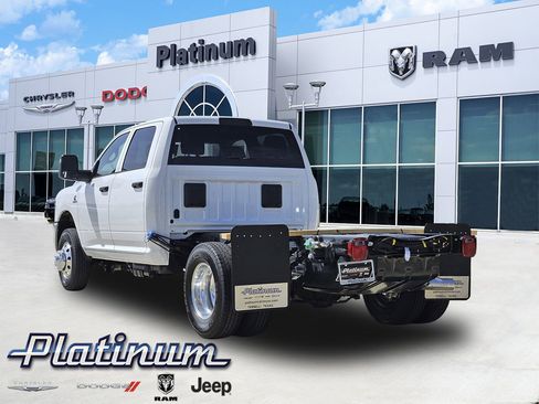 New 2025 RAM 3500 Tradesman w/ Chrome Appearance Group image 4