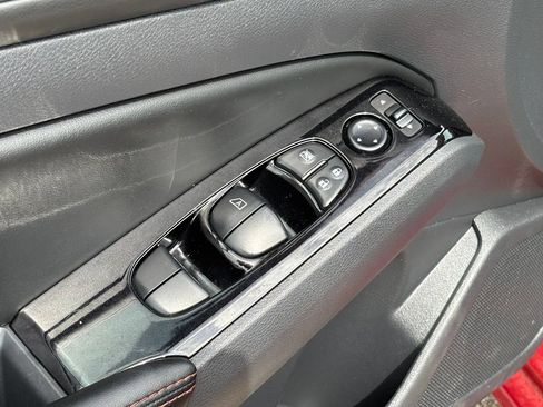 Used 2025 Nissan Altima 2.5 SR FWD image 26