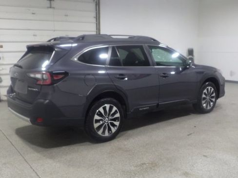 Used 2024 Subaru Outback Limited AWD/4WD image 4