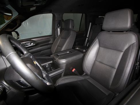 Used 2023 Chevrolet Tahoe LT image 4