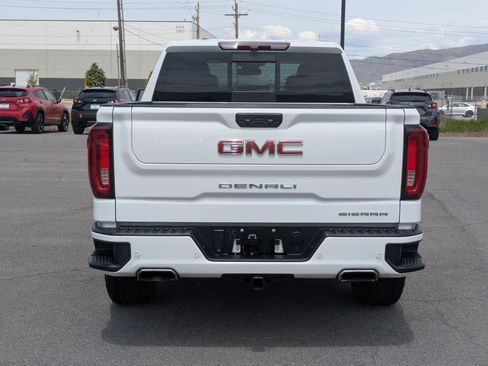 Used 2023 GMC Sierra 1500 Denali AWD/4WD image 4