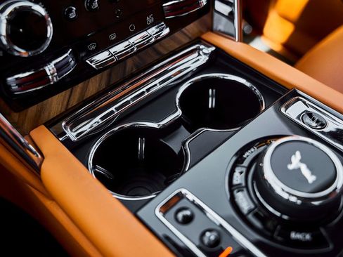Used 2020 Rolls-Royce Cullinan AWD/4WD image 73