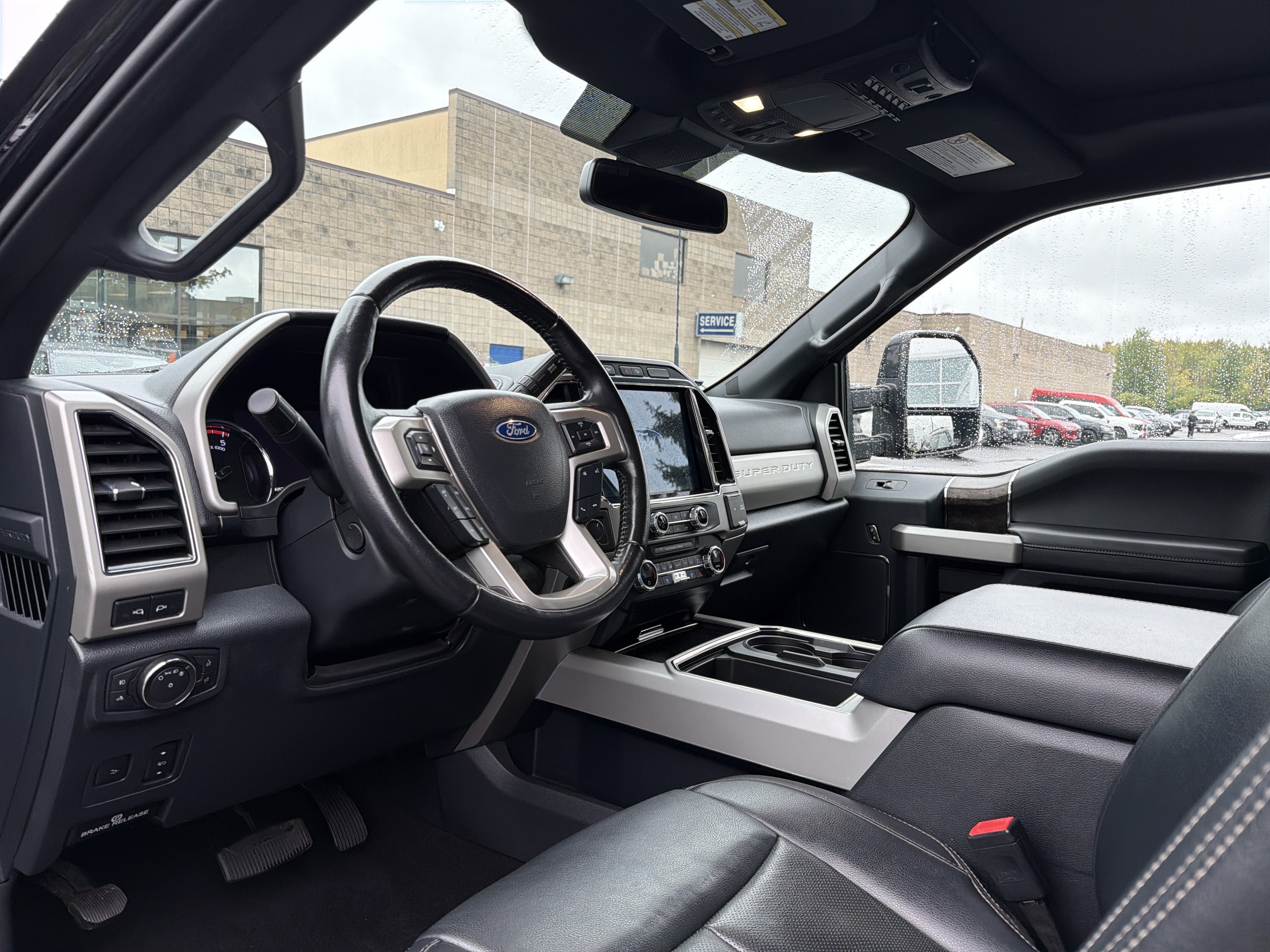 Used 2022 Ford F350 Lariat w/ Black Appearance Package AWD/4WD image 11