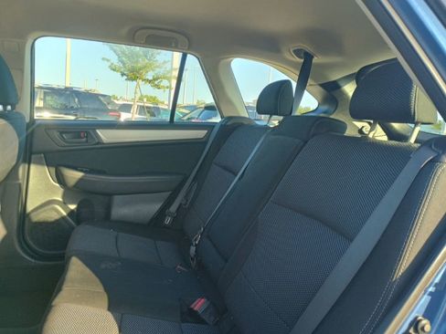 Used 2019 Subaru Outback 2.5i AWD/4WD image 16