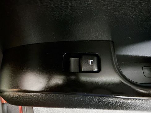 Used 2023 Kia Soul LX w/ LX Technology Package FWD image 30