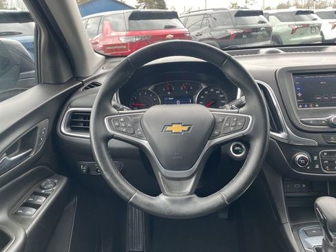 Used 2023 Chevrolet Equinox LT w/ Driver Convenience Package image 12