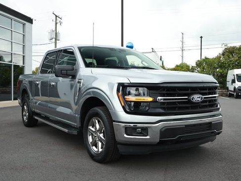 Used 2025 Ford F150 XLT w/ Equipment Group 301A Standard RWD image 3