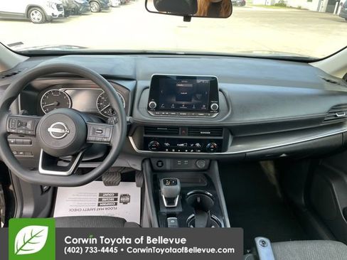 Used 2024 Nissan Rogue SV AWD/4WD image 20