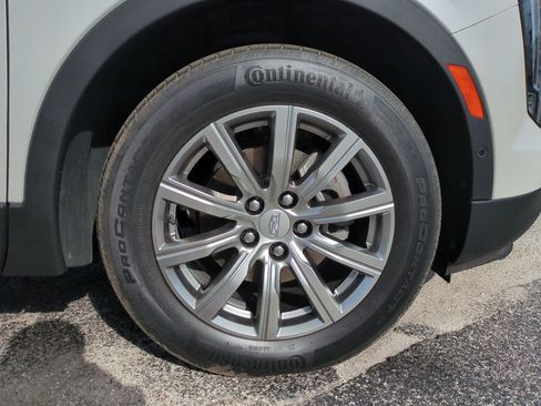 Used 2022 Cadillac XT4 Premium Luxury w/ Technology Package image 10