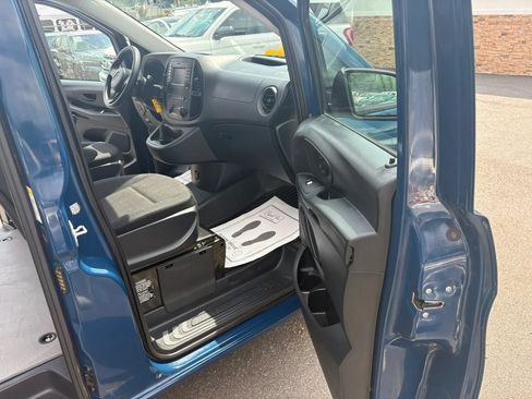 Used 2019 Mercedes-Benz Metris image 28