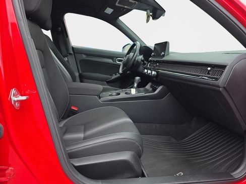 Certified 2025 Honda Civic Sport image 18