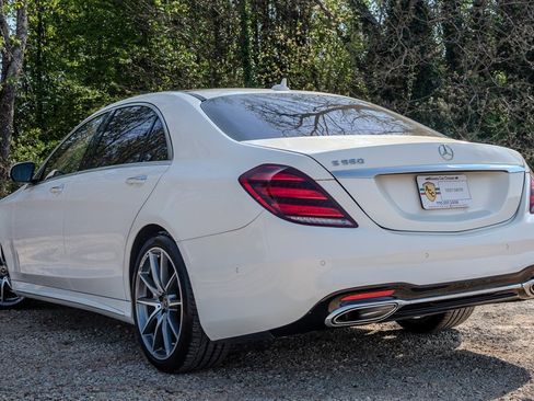 Used 2020 Mercedes-Benz S 560 Sedan w/ AMG Line Exterior image 3