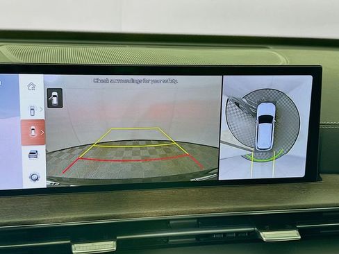 Certified 2025 Genesis GV80 2.5T Prestige image 13