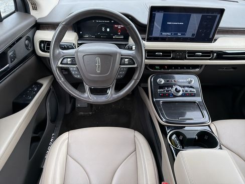 Used 2022 Lincoln Nautilus Reserve w/ Equipment Group 201A FWD image 16
