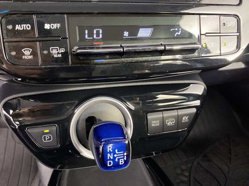 Used 2020 Toyota Prius Prime LE FWD image 20