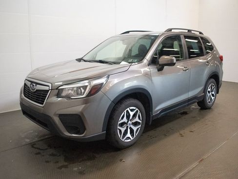 Used 2020 Subaru Forester Premium AWD/4WD image 8