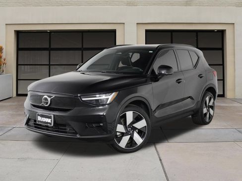 Certified 2023 Volvo XC40 Recharge Ultimate w/ Protection Package Premier AWD/4WD image 3