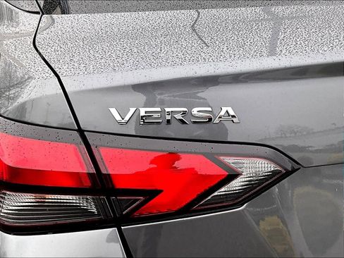 Used 2025 Nissan Versa S w/ Trunk Package FWD image 27