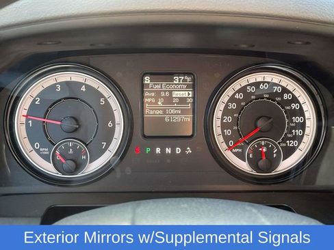 Used 2018 RAM 3500 Tradesman w/ Chrome Appearance Group image 12