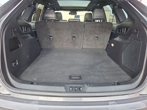 Used 2024 Ford Edge ST w/ Equipment Group 401A image 39