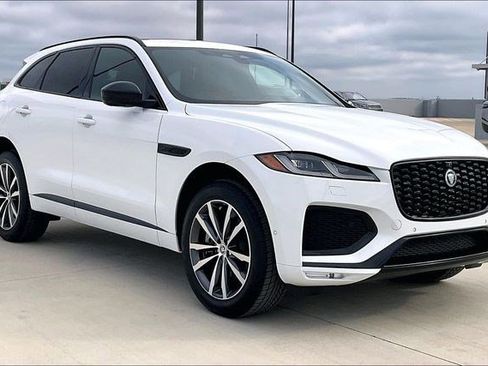 New 2026 Jaguar F-PACE R-Dynamic S image 2