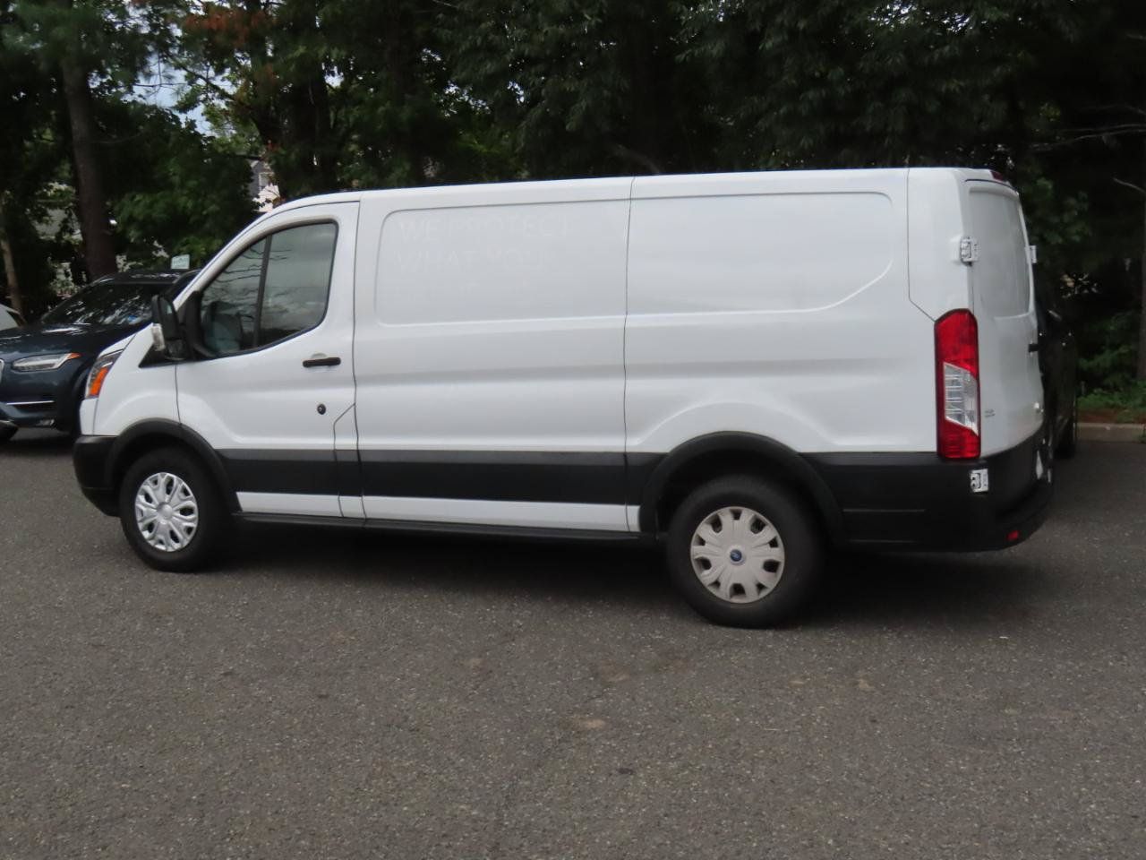 Used 2017 Ford Transit 150 130 Low Roof RWD image 3