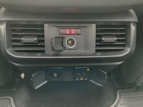 Used 2025 Ford F150 Raptor image 66