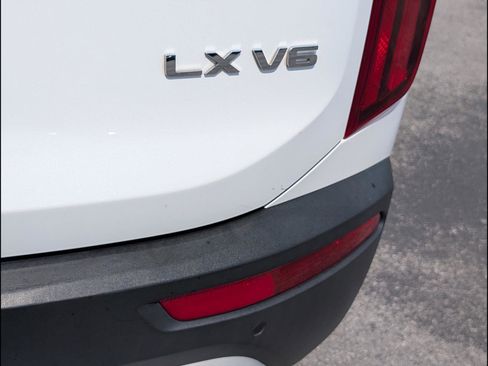 Used 2020 Kia Telluride LX FWD image 23