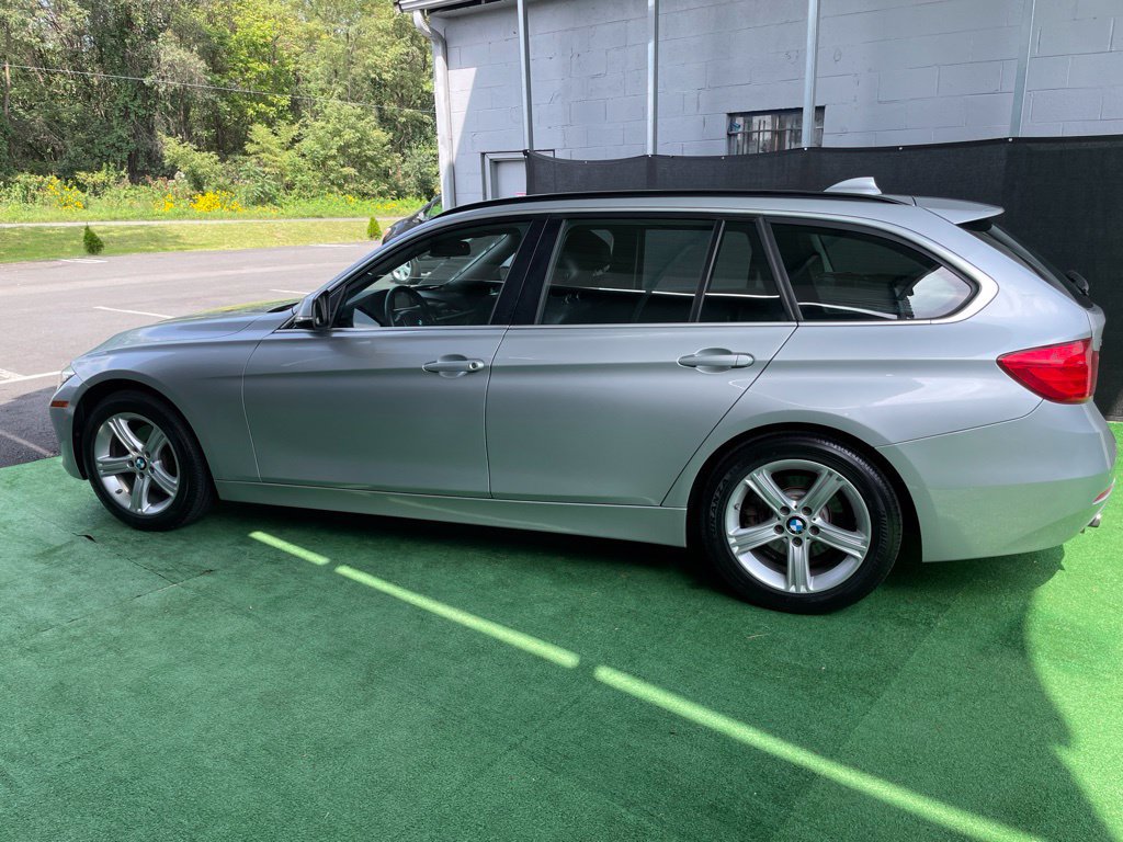 Used 2015 BMW 328i xDrive Wagon AWD/4WD image 6