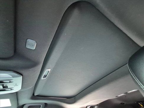 Used 2021 Toyota Highlander XSE FWD image 13
