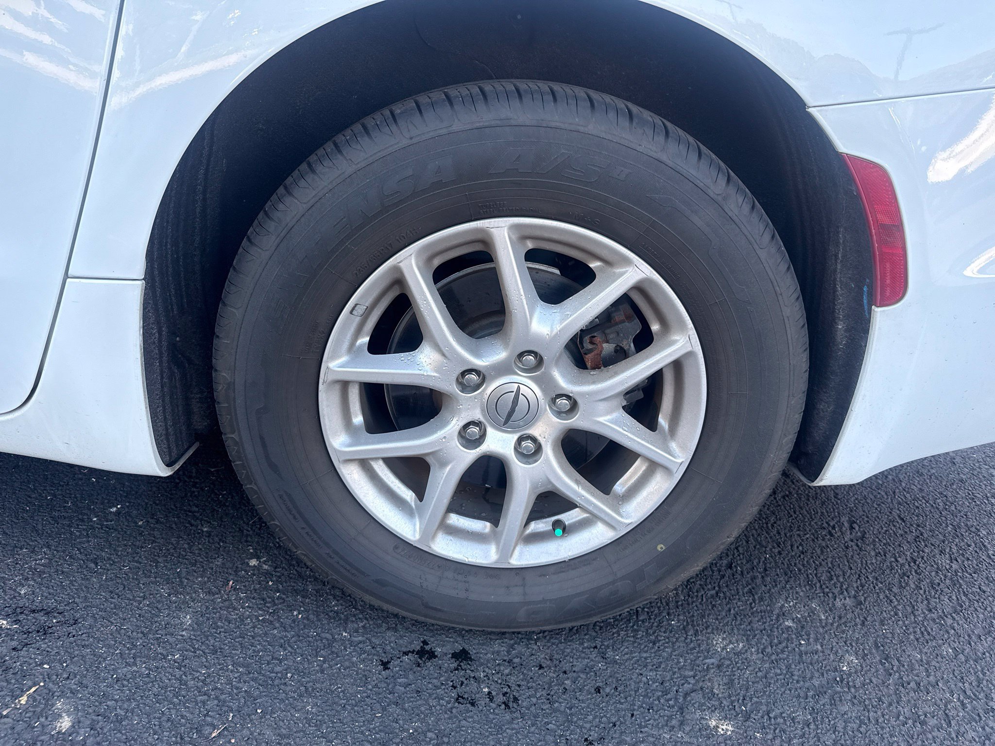 Used 2022 Chrysler Pacifica Touring-L w/ Uconnect Theater Family Group FWD image 9