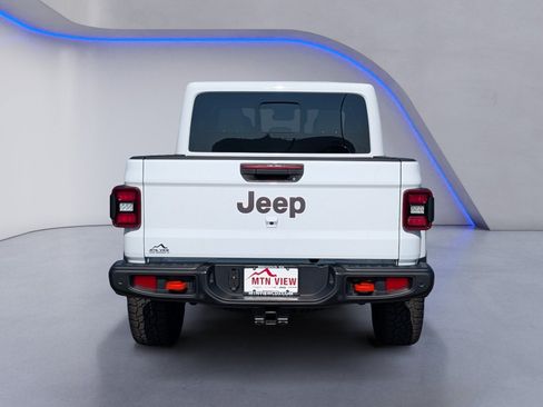Used 2025 Jeep Gladiator Mojave AWD/4WD image 8
