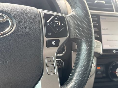 Used 2020 Toyota 4Runner SR5 Premium w/ Moonroof Package AWD/4WD image 23