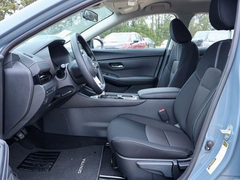 New 2025 Nissan Sentra SV image 7