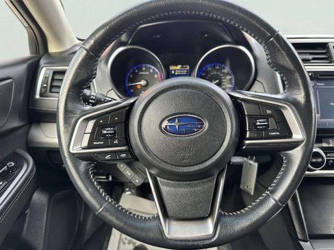 Used 2018 Subaru Outback 2.5i Premium image 23