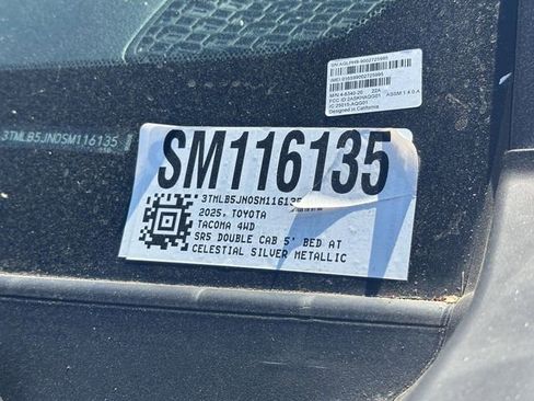 Certified 2025 Toyota Tacoma SR5 image 33