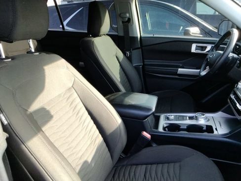 Used 2020 Ford Explorer XLT w/ Comfort Package AWD/4WD image 7