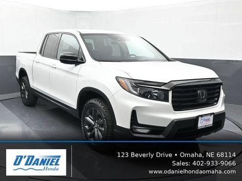Used 2023 Honda Ridgeline Sport image 8