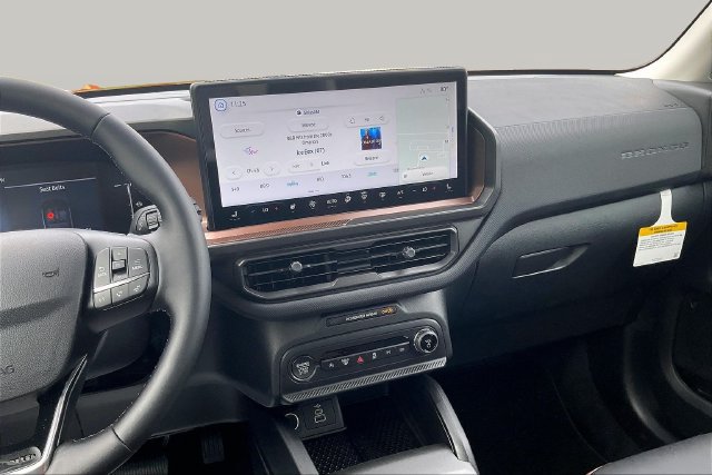New 2026 Ford Bronco Sport Outer Banks w/ Outer Banks Tech Package+ AWD/4WD image 8