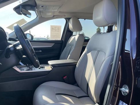 Certified 2024 MAZDA CX-90 Plug-In Hybrid w/ Premium Pkg AWD/4WD image 7