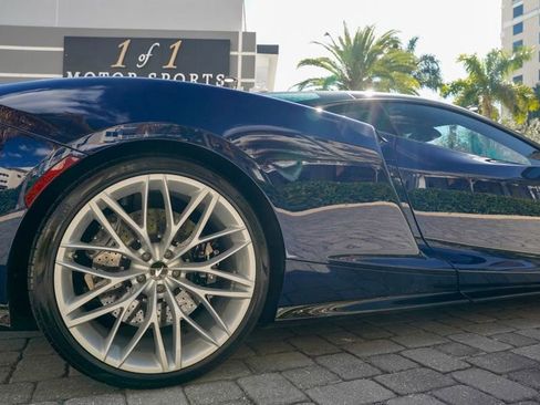 Used 2023 McLaren GT RWD image 29