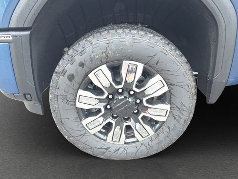 New 2026 GMC Sierra 2500 Denali w/ Denali Reserve Package AWD/4WD image 4
