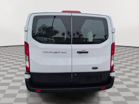 Used 2024 Ford Transit 250 Low Roof w/ Exterior Upgrade Package RWD image 4