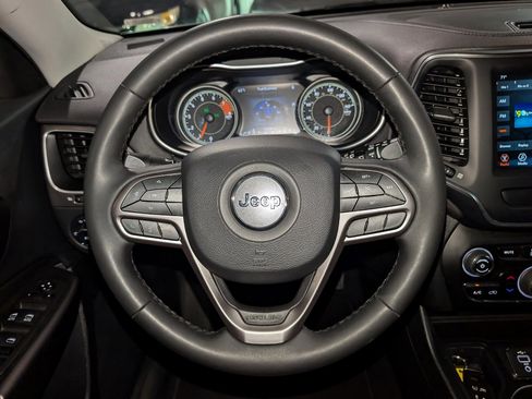 Used 2022 Jeep Cherokee Latitude Lux FWD image 32