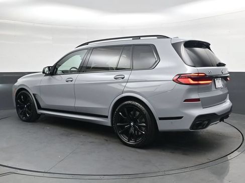 Used 2025 BMW X7 M60i AWD/4WD image 7